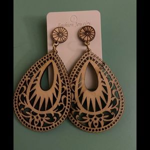 Wooden teardrop Earrings